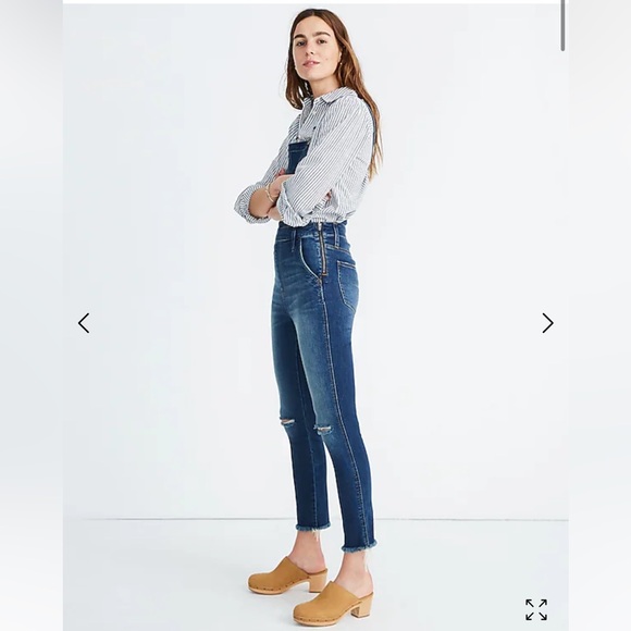 • Madewell • Women’s Roadtripper Overalls Jeans in Brodie Wash Blue Distressed - Picture 3 of 6